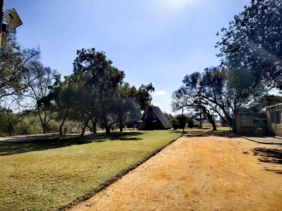 Commercial Property for Sale in Buffelshoek AH North West